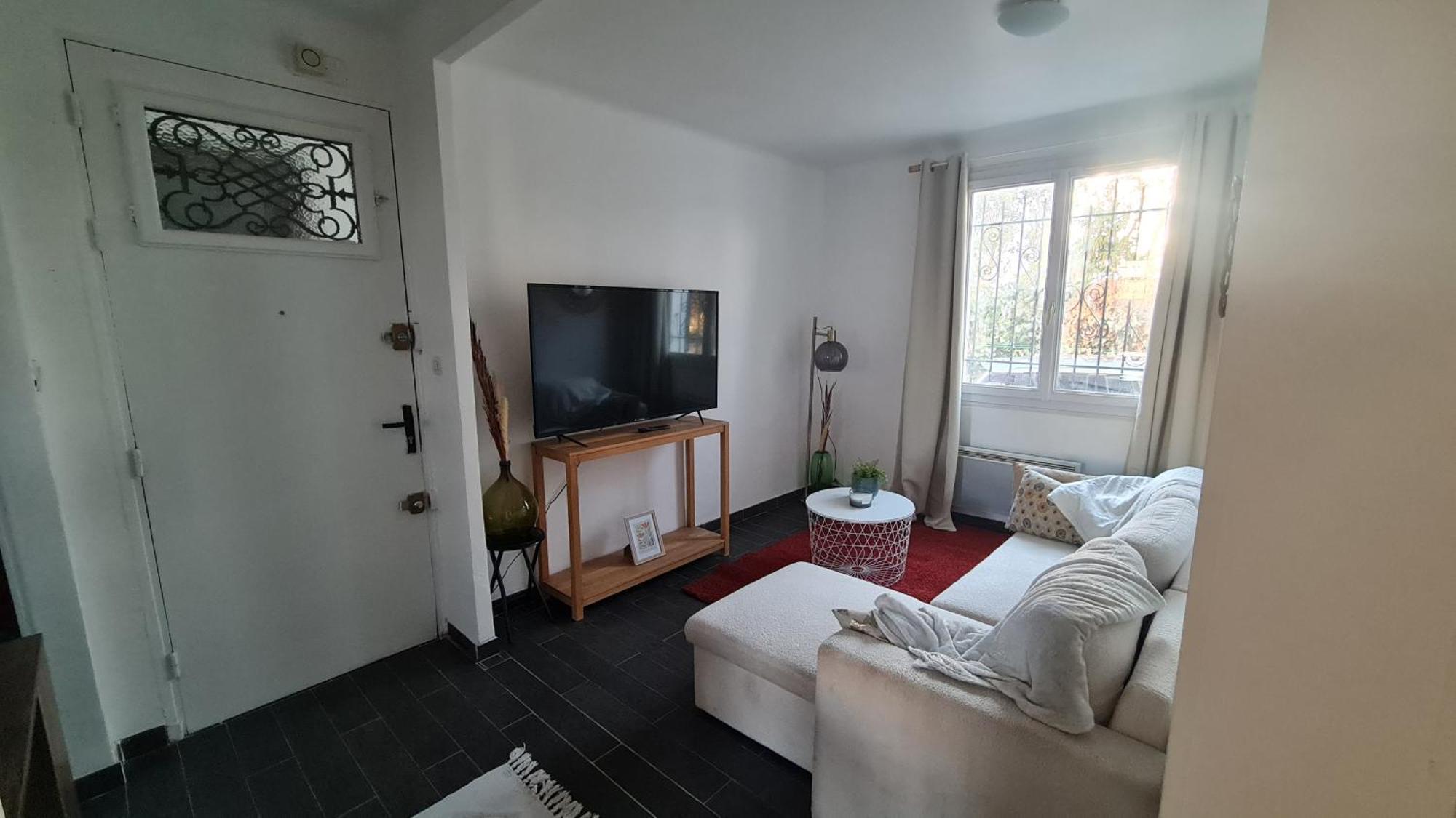 Les Lilas Marignane Exterior photo